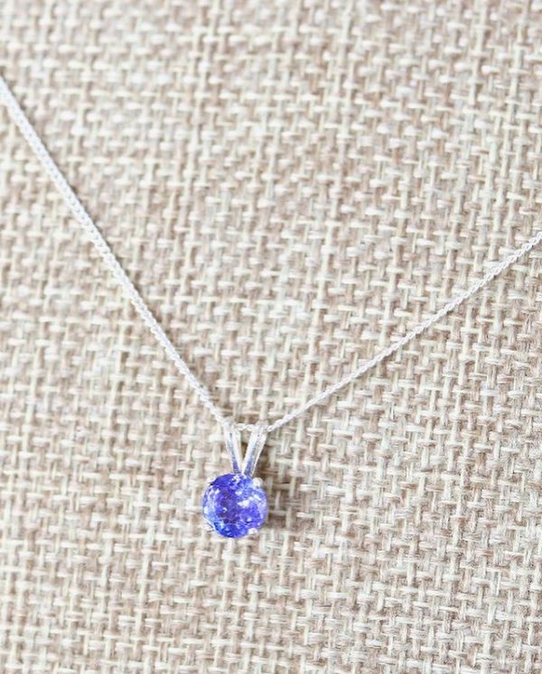 Tanzanite pendant on silver