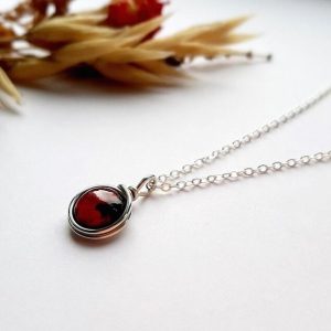 Red garnet pendant on silver