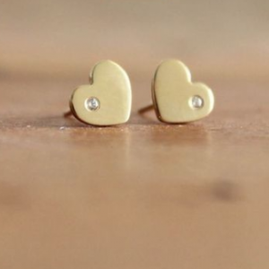 Heart Studs with Diamond Karat