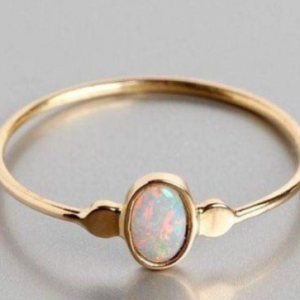 White Opal 14 karat Gold Ring