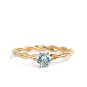 Solid 18k Gold Aquamarine Ring