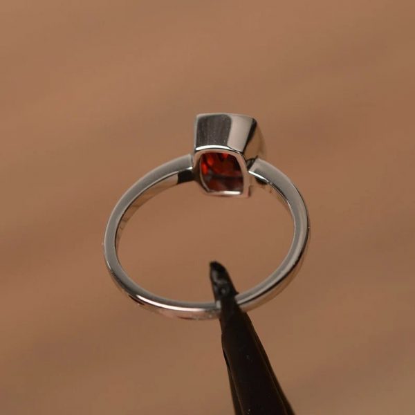 Cushion cut red garnet promise ring on silver - Image 3