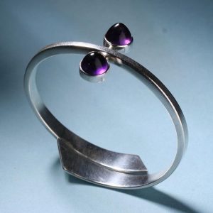 Contemporary design amethyst bangle