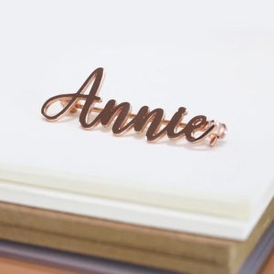 Personalized Name Brooch gold