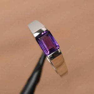 Gender Neutral Amethyst Solitaire Ring