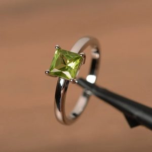 green peridot ring princess cut gemstone ring August birthstone ring engagement on silver