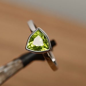 natural gemstone peridot ring sterling silver plated with rhodium triangle cut solitaire ring engagement ring