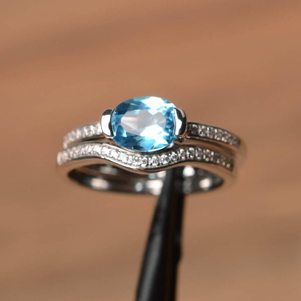 Swiss blue topaz ring oval cut blue gemstone - Image 2