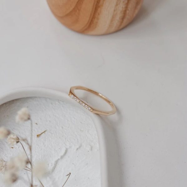 18 karat gold band, Hexagon Shape Gold Diamond Band - Image 2