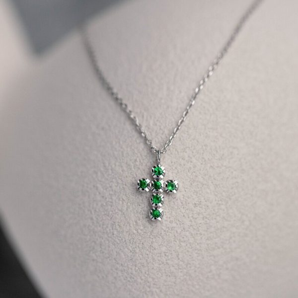 18 karat White Gold Cross Necklace Tsavorite - Image 2