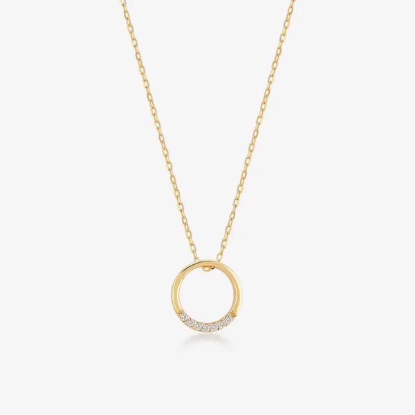 Circular hallo pendant with cubic zirconia set on 18 karat gold chain
