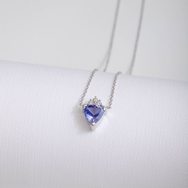 Trillion cut tanzanite necklace with American zirconia on silver - Image 2