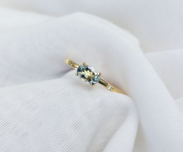 9ct Gold Aquamarine Engagement Ring with Diamond Wedding Ring - Image 2