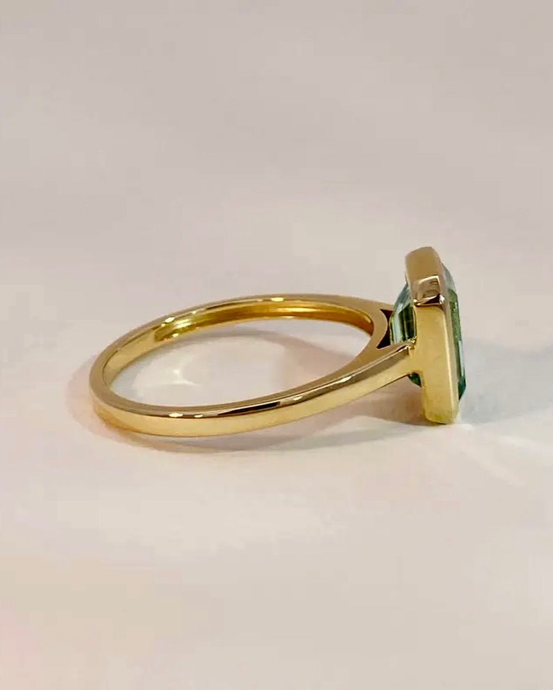 Kalahari Ring 4 Carat Double Bezel Green Amethyst in 14K Gold