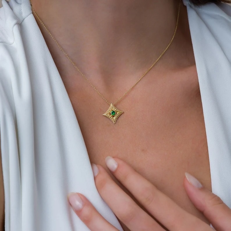 The Stargazer — Tsavorite Pendant in 18K Yellow Gold